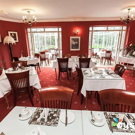 호텔 Waterloo Town House & 4*