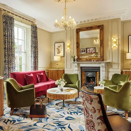 Waterloo Town House & 4* Dublin