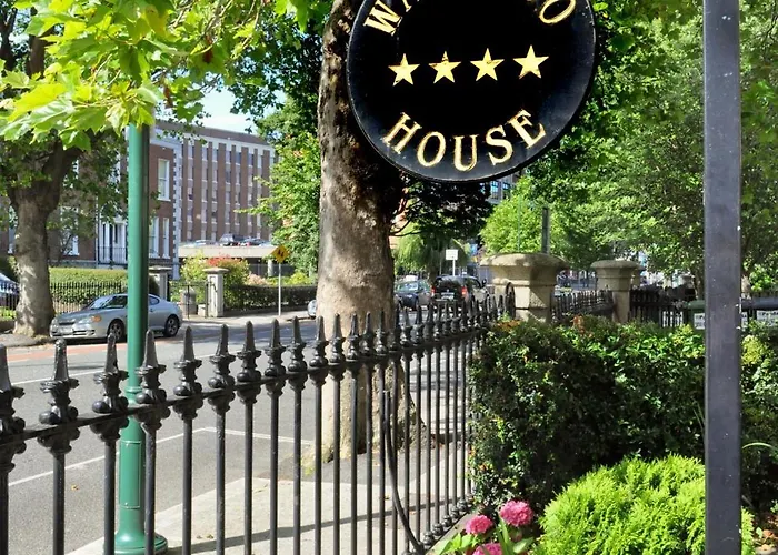 Otel Waterloo Town House &