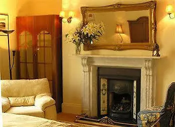 Waterloo Town House &