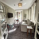 Waterloo Town House & Hotel Dublin
