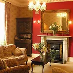 Waterloo Town House & Otel 4*