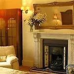 Waterloo Town House &