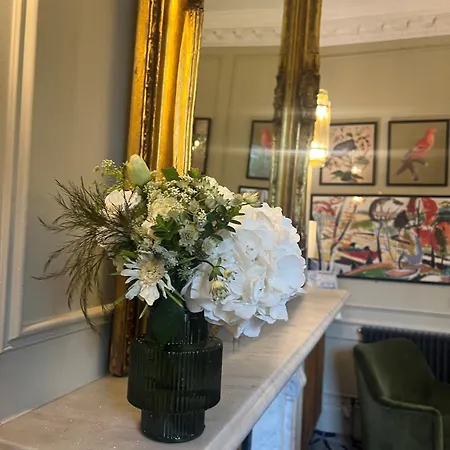 Ξενοδοχείο Waterloo Town House & 4*