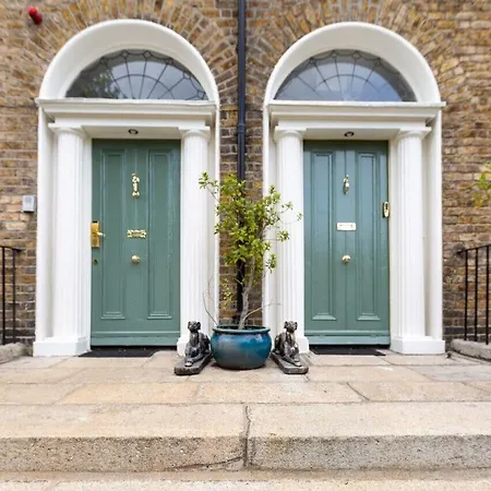 فندق Waterloo Town House &