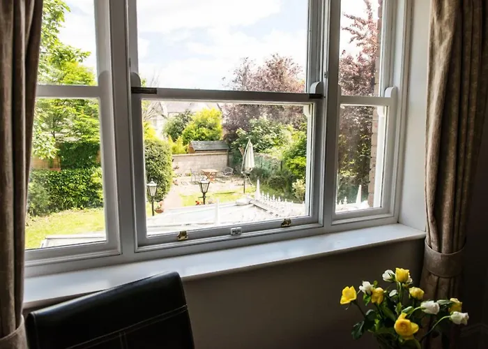 Waterloo Town House & Hotel